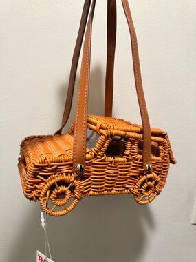 Viral Tommy Bahama Wicker Car-Shaped Shoulder Bag